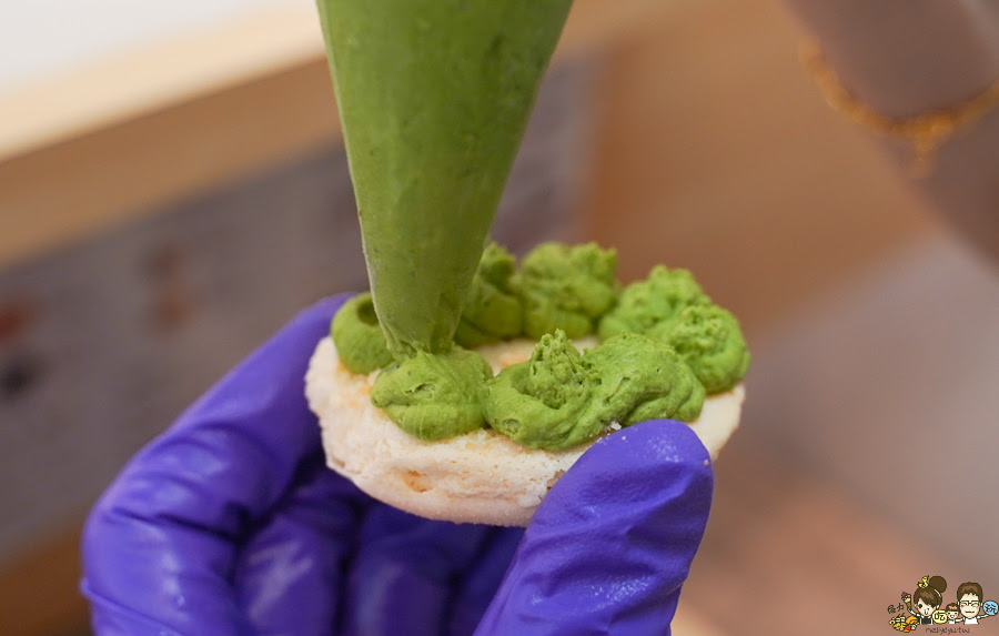 草莓大福 馬卡龍珠寶 睿家 手工麻糬 伴手禮 禮盒 公司行號推薦 過年禮盒 年節禮盒 高雄伴手禮