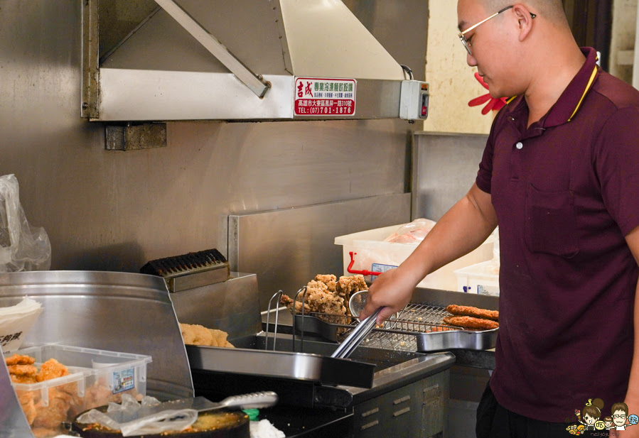 老闆不夠辣 覺民 好吃 三民區 高雄咖哩 文山特區 咖哩飯 炸物 高雄最強 銅板咖哩 銅板美食 必吃 學區 親子