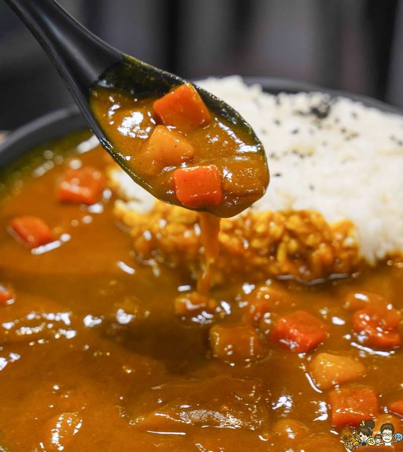 老闆不夠辣 覺民 好吃 三民區 高雄咖哩 文山特區 咖哩飯 炸物 高雄最強 銅板咖哩 銅板美食 必吃 學區 親子
