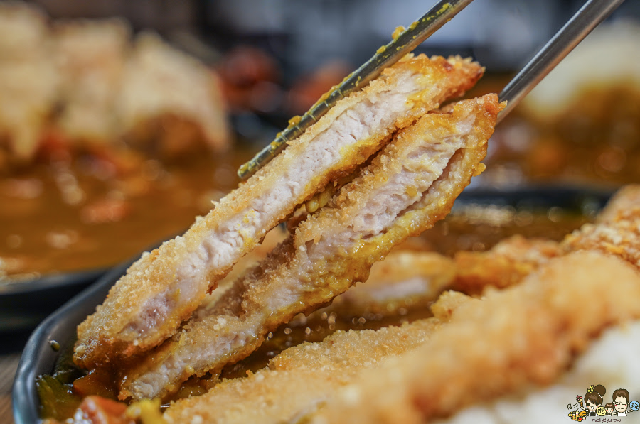 老闆不夠辣 覺民 好吃 三民區 高雄咖哩 文山特區 咖哩飯 炸物 高雄最強 銅板咖哩 銅板美食 必吃 學區 親子