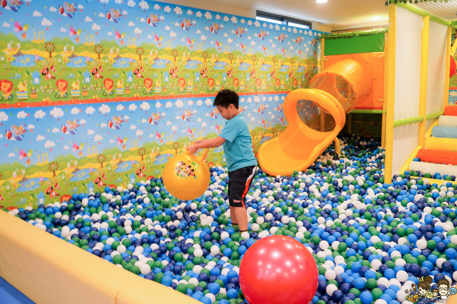 彰化住宿 彰化飯店 中部 親子 高鐵附近 好玩 有趣 推薦 親子住宿 五人房 馥御花園酒店