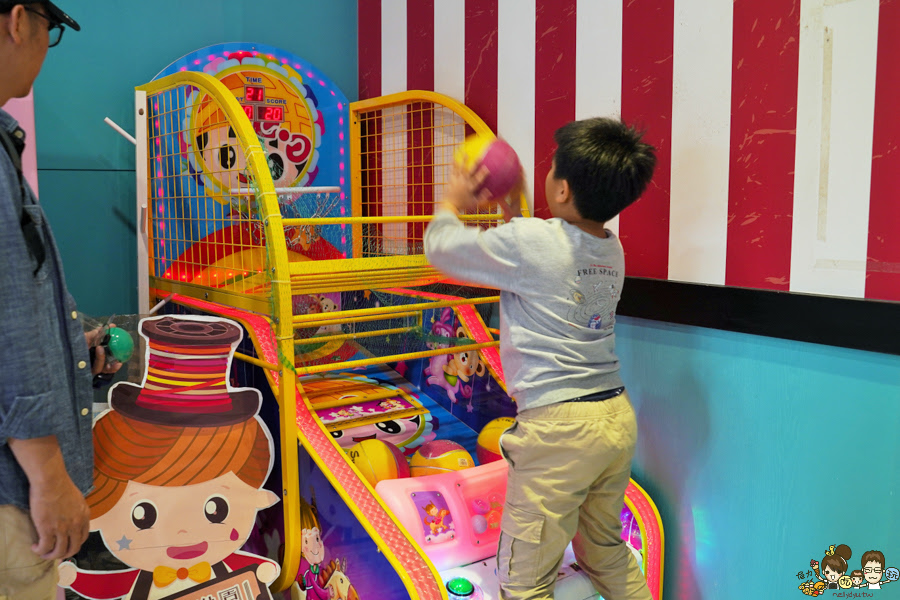 彰化住宿 彰化飯店 中部 親子 高鐵附近 好玩 有趣 推薦 親子住宿 五人房 馥御花園酒店