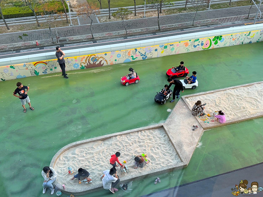 彰化住宿 彰化飯店 中部 親子 高鐵附近 好玩 有趣 推薦 親子住宿 五人房 馥御花園酒店