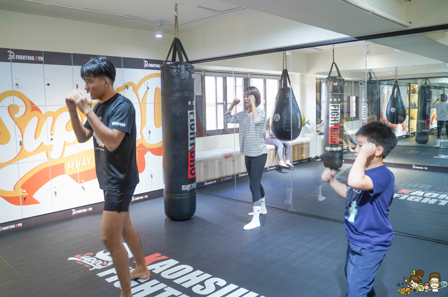 高雄泰拳運動健身中心-Super D 親子課程 互動 健身防身 鍛鍊 瘦身 泰拳 左營 鼓山 北高雄 