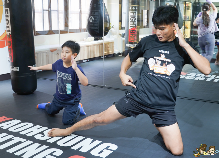 高雄泰拳運動健身中心-Super D 親子課程 互動 健身防身 鍛鍊 瘦身 泰拳 左營 鼓山 北高雄 