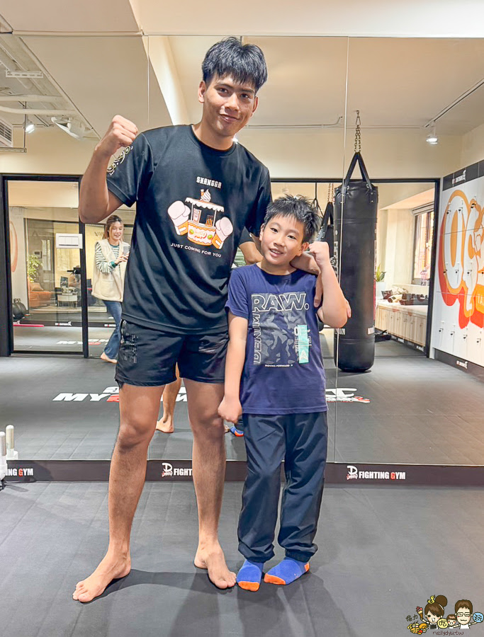 高雄泰拳運動健身中心-Super D 親子課程 互動 健身防身 鍛鍊 瘦身 泰拳 左營 鼓山 北高雄 