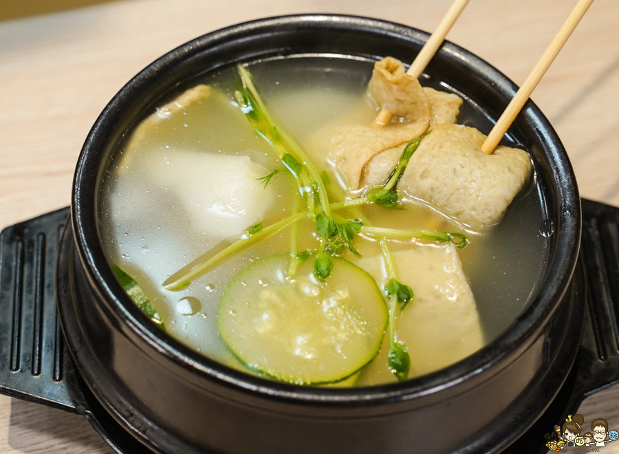 小港美食 聚餐 聚會 約會 吃飯 吃美食 高雄美食 喝啥＆一日三餐 韓式 輕食