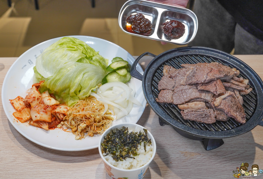 小港美食 聚餐 聚會 約會 吃飯 吃美食 高雄美食 喝啥＆一日三餐 韓式 輕食