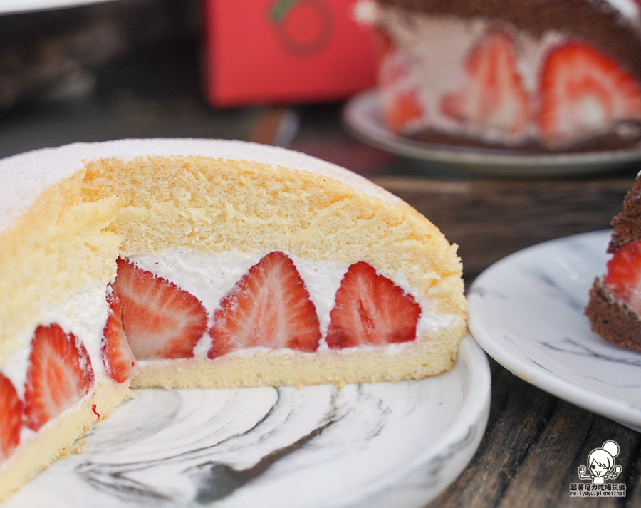 草莓蛋糕 草莓甜點 草莓波士頓派 彌月 團購 十月甜 Oct.Sweet 高雄