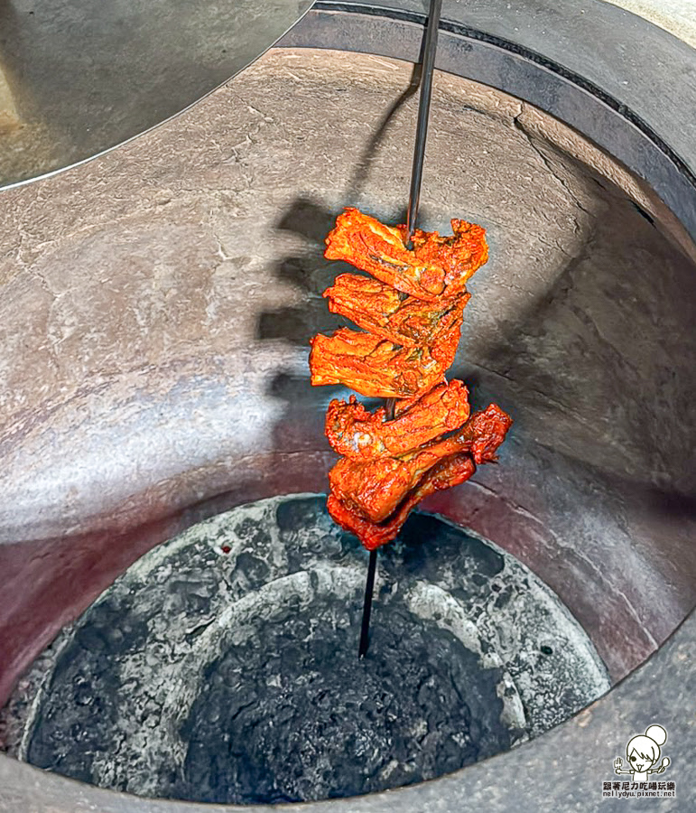 都瓦哩印度廚房酒館 聚餐 高雄美食 印度 咖哩 特色 獨家 獨門 好吃 推薦 烤餅