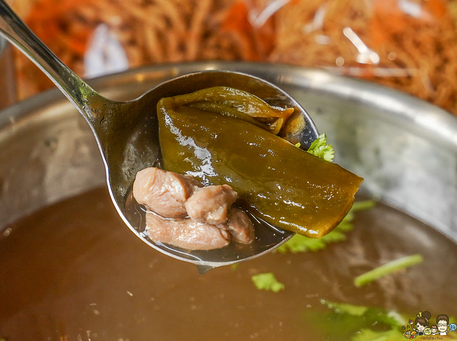  汕頭泉成沙茶潮鍋 高雄鐵道園區店 個人鍋 鍋物 吃到飽 肉肉 海鮮 包廂 自助吧 鴛鴦鍋 