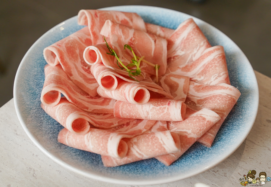  汕頭泉成沙茶潮鍋 高雄鐵道園區店 個人鍋 鍋物 吃到飽 肉肉 海鮮 包廂 自助吧 鴛鴦鍋 