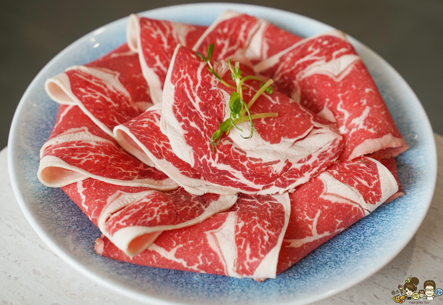  汕頭泉成沙茶潮鍋 高雄鐵道園區店 個人鍋 鍋物 吃到飽 肉肉 海鮮 包廂 自助吧 鴛鴦鍋 