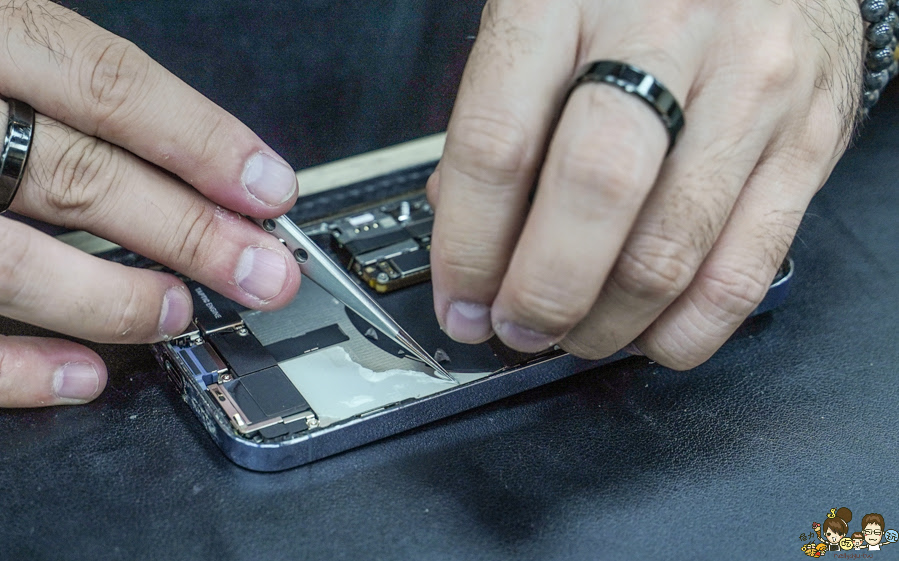 手機維修 救援 二手機 保衛站 iPhone換電池 Apple原廠獨立維修中心 iPhone原廠電池 原廠 周邊 