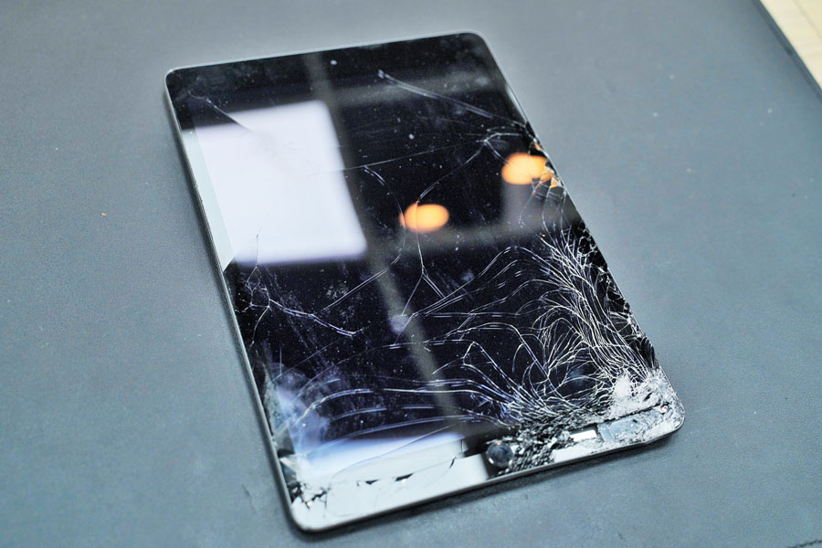 手機維修 救援 二手機 保衛站 iPhone換電池 Apple原廠獨立維修中心 iPhone原廠電池 原廠 周邊 