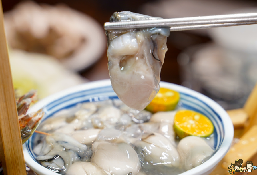 賽門汕頭火鍋 招牌手切牛 霸氣炙燒手切霜降牛 尾牙 春節 過年 好吃 推薦 聚餐 慶生 吃火鍋 汕頭 鍋物 海鮮 文山特區 鳳山