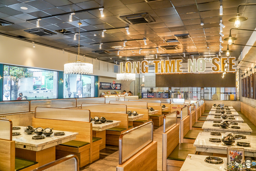 高雄久違 石頭火鍋 火烤兩吃 自助吧 高鐵美食 高鐵 左營 必吃 火鍋