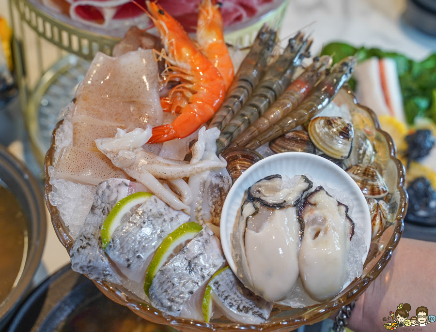 高雄久違 石頭火鍋 火烤兩吃 自助吧 高鐵美食 高鐵 左營 必吃 火鍋