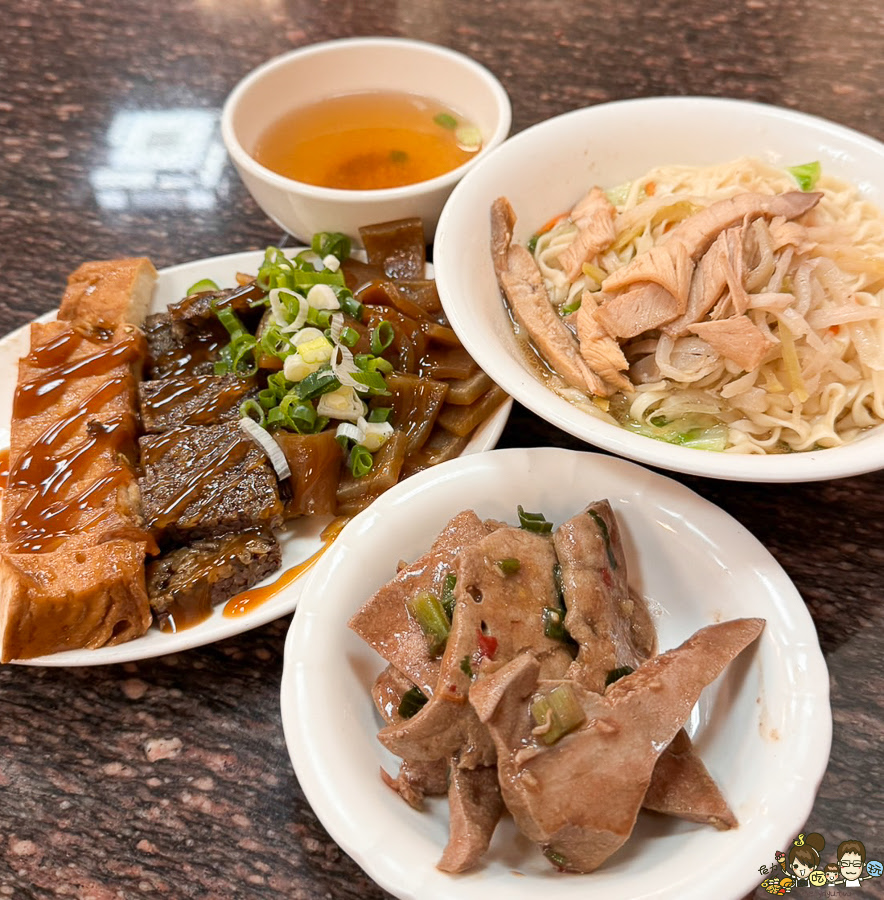 阿幕麵店 仁武美食 麵食 小菜 滷味 藥膳滷味 好吃 推薦 老店
