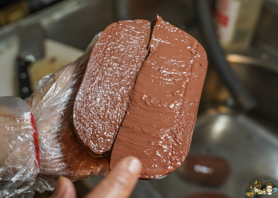 市場美食 自由黃昏市場 方芳麻辣手工菜 獨門 獨家 市場美食 滷味 乾鍋 好吃 麻辣燙 麻辣鴨血 鴨頭