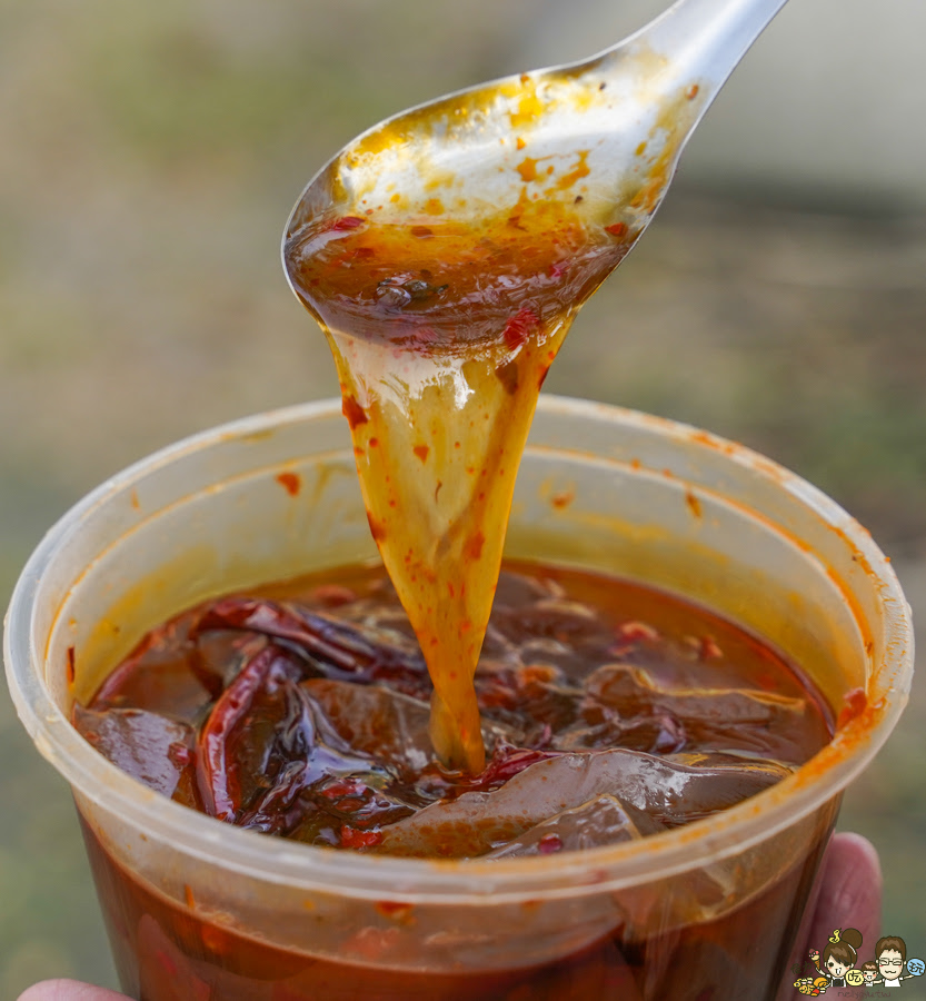 市場美食 自由黃昏市場 方芳麻辣手工菜 獨門 獨家 市場美食 滷味 乾鍋 好吃 麻辣燙 麻辣鴨血 鴨頭