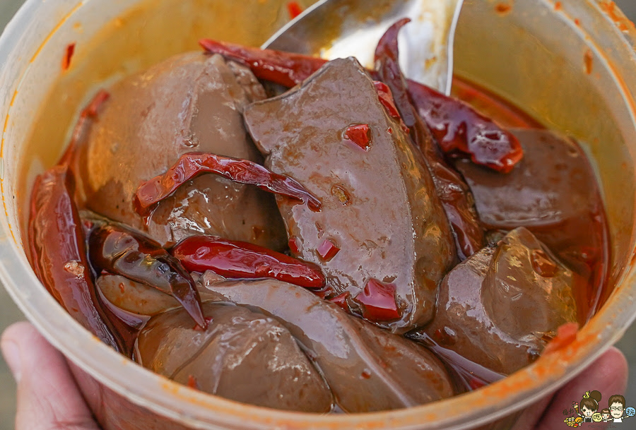市場美食 自由黃昏市場 方芳麻辣手工菜 獨門 獨家 市場美食 滷味 乾鍋 好吃 麻辣燙 麻辣鴨血 鴨頭