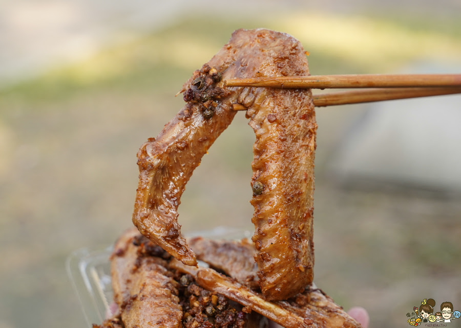 市場美食 自由黃昏市場 方芳麻辣手工菜 獨門 獨家 市場美食 滷味 乾鍋 好吃 麻辣燙 麻辣鴨血 鴨頭