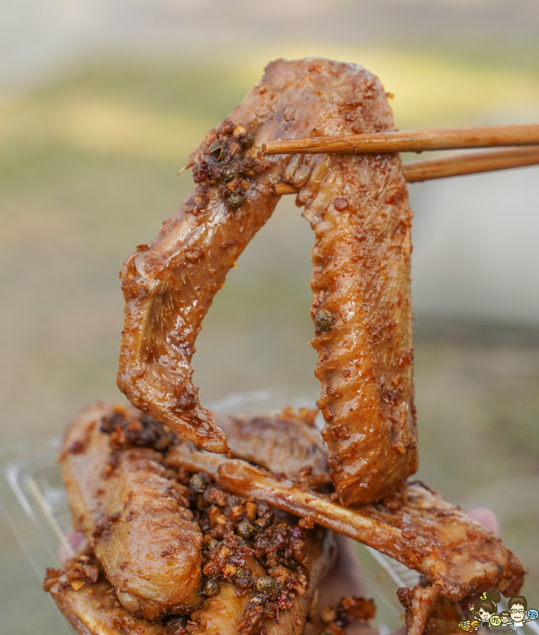 市場美食 自由黃昏市場 方芳麻辣手工菜 獨門 獨家 市場美食 滷味 乾鍋 好吃 麻辣燙 麻辣鴨血 鴨頭