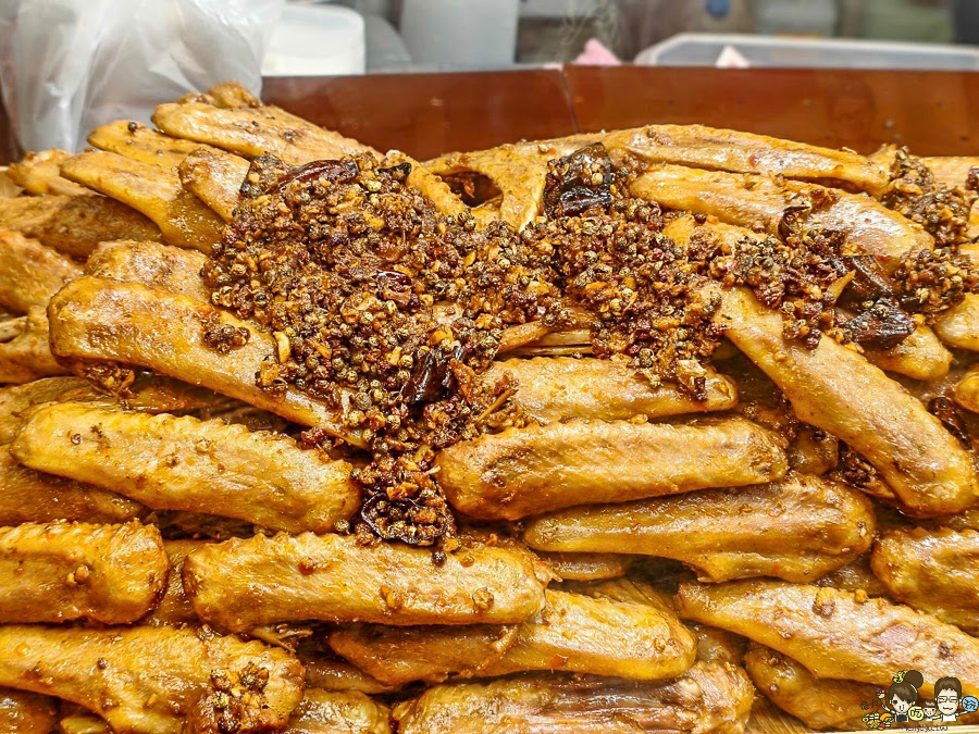 市場美食 自由黃昏市場 方芳麻辣手工菜 獨門 獨家 市場美食 滷味 乾鍋 好吃 麻辣燙 麻辣鴨血 鴨頭