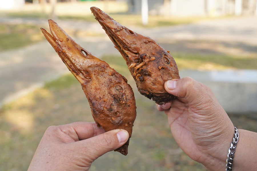 市場美食 自由黃昏市場 方芳麻辣手工菜 獨門 獨家 市場美食 滷味 乾鍋 好吃 麻辣燙 麻辣鴨血 鴨頭
