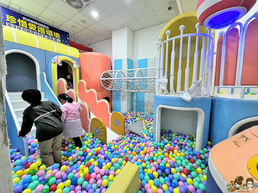 台南親子 台南景點 老虎蜜蜂遊樂園 仁德旗艦店 仁德交流道 免費喝 球池 貓咪