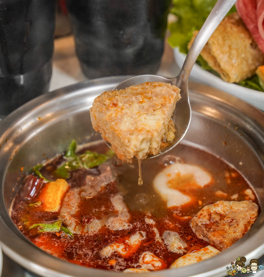 湯旺麻辣回轉火鍋-高雄總店 鍋物 左營 火鍋 吃到飽 回轉火鍋 迴轉 新奇 有趣 聚餐