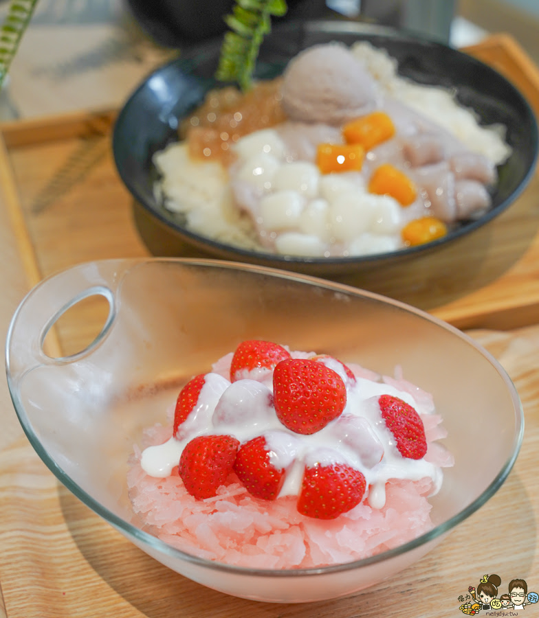 禾苑 蔗片冰 :雪藏草莓片冰 片冰 高雄冰品 草莓冰 限定 獨家 高雄獨家 好吃 
