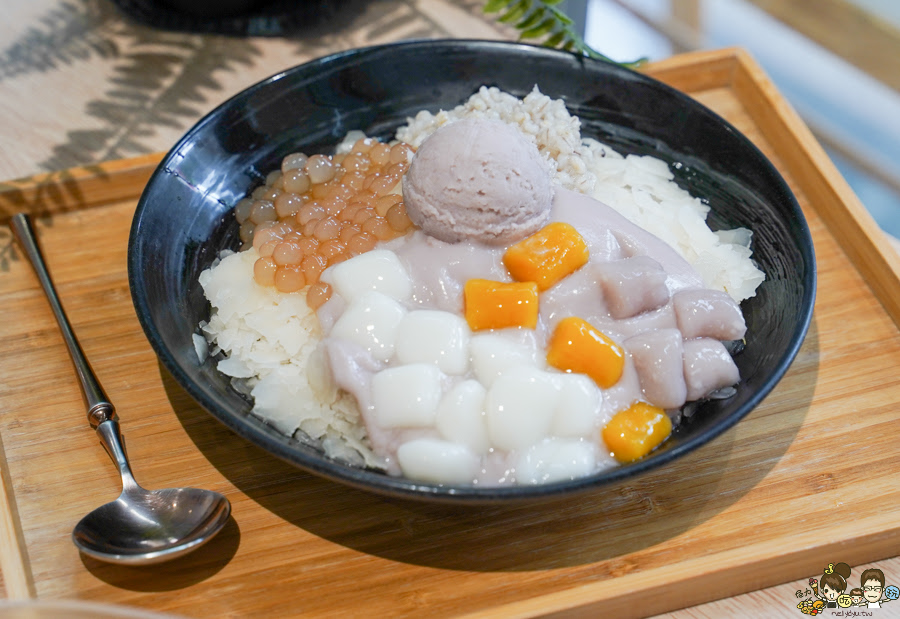 禾苑 蔗片冰 :雪藏草莓片冰 片冰 高雄冰品 草莓冰 限定 獨家 高雄獨家 好吃 