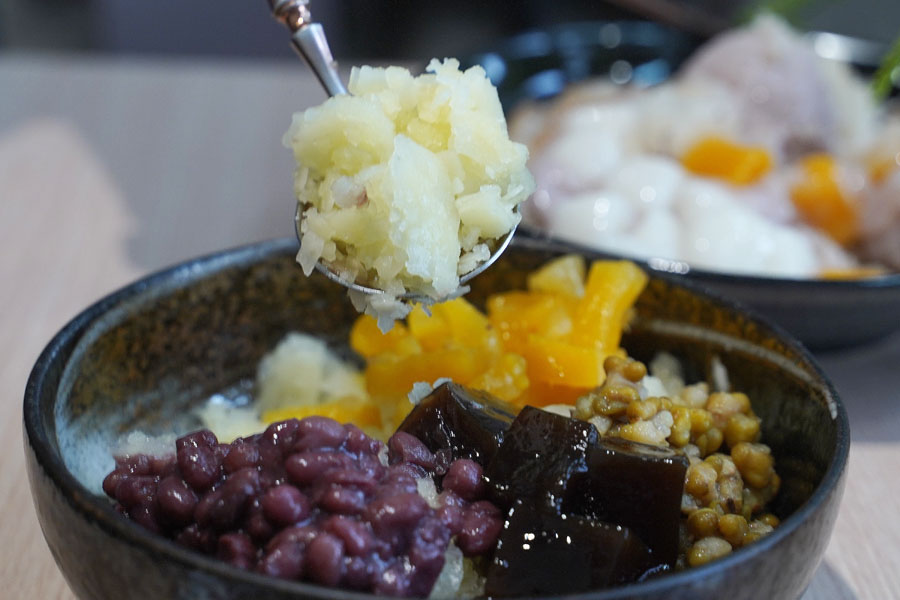 禾苑 蔗片冰 :雪藏草莓片冰 片冰 高雄冰品 草莓冰 限定 獨家 高雄獨家 好吃 