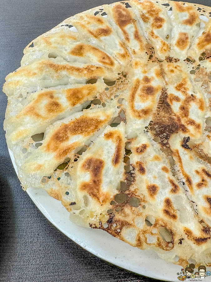 高雄 冰花煎餃 好吃 推薦 必吃 建工美食 學區美食 麵食館 李家煎餃梅樁園米麵食館