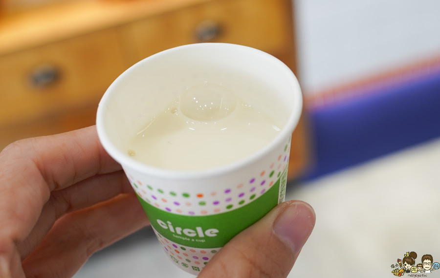 嘉義美食 阿潘肉包 伴手禮 禮盒 月餅 黃金咖哩餃 鳳梨酥 鳳凰酥 三Q餅 在地老店 老字號 傳承 肉包 饅頭