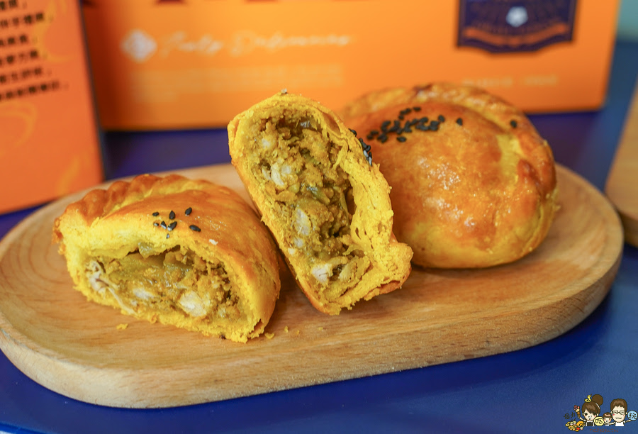 嘉義美食 阿潘肉包 伴手禮 禮盒 月餅 黃金咖哩餃 鳳梨酥 鳳凰酥 三Q餅 在地老店 老字號 傳承 肉包 饅頭