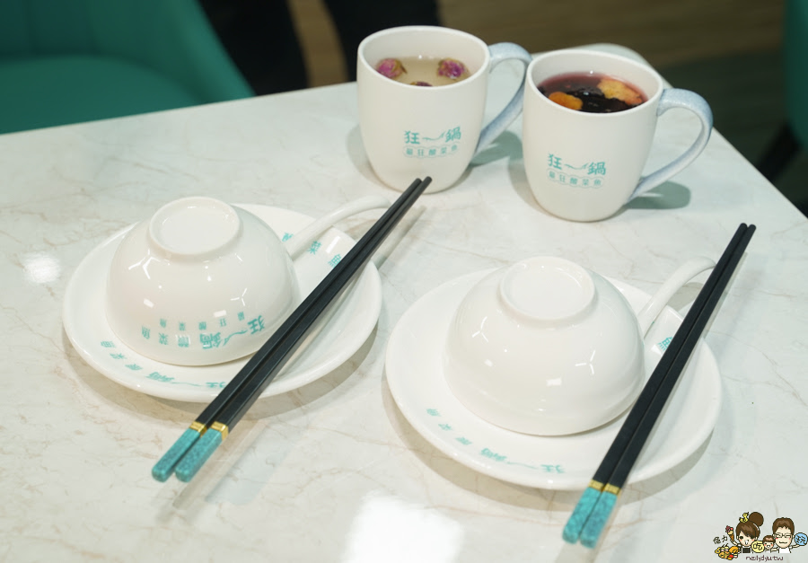 狂一鍋酸菜魚 台南 百貨 美食 聚餐 約會 時尚 懶人包 必吃 好吃 番茄 獨家 獨特 排隊美食 