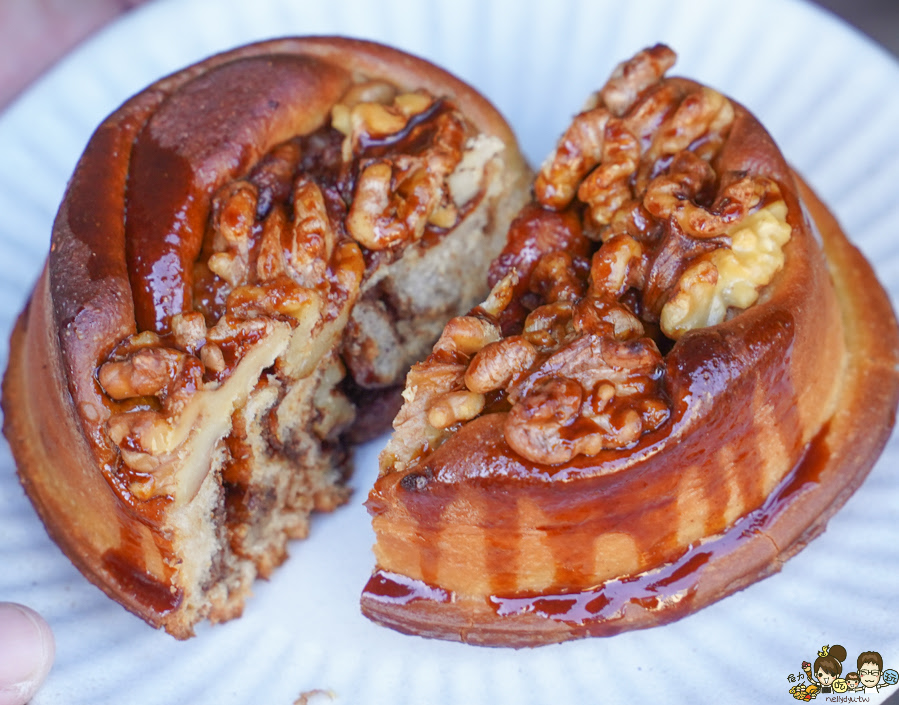 美食六樓A座 早午餐 下午茶 苓雅美食 麵包 吐司 小店 文青 手作 豬排三明治 沙拉 三明治 鮮奶吐司