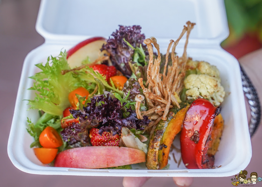 美食六樓A座 早午餐 下午茶 苓雅美食 麵包 吐司 小店 文青 手作 豬排三明治 沙拉 三明治 鮮奶吐司