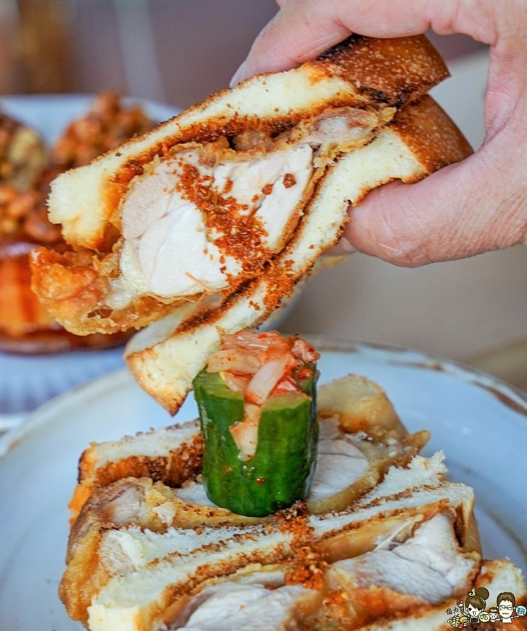 美食六樓A座 早午餐 下午茶 苓雅美食 麵包 吐司 小店 文青 手作 豬排三明治 沙拉 三明治 鮮奶吐司