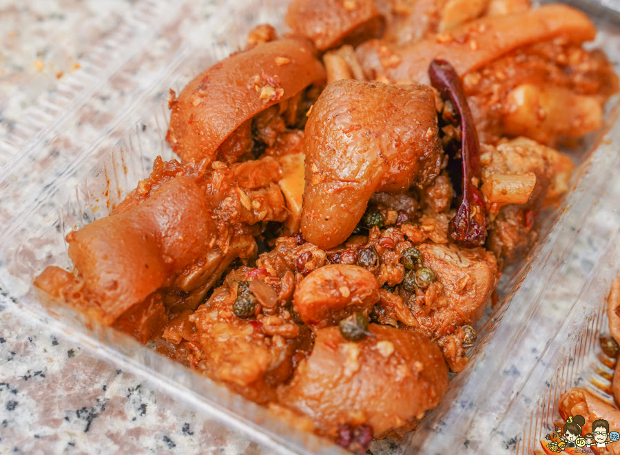 麻辣乾鍋 滷味 自由市場 排隊 團購 熱賣 搶手 方芳麻辣手工菜 乾鍋 川味 市場美食 自由市場
