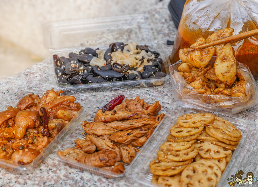 麻辣乾鍋 滷味 自由市場 排隊 團購 熱賣 搶手 方芳麻辣手工菜 乾鍋 川味 市場美食 自由市場