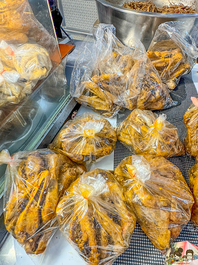 麻辣乾鍋 滷味 自由市場 排隊 團購 熱賣 搶手 方芳麻辣手工菜 乾鍋 川味 市場美食 自由市場