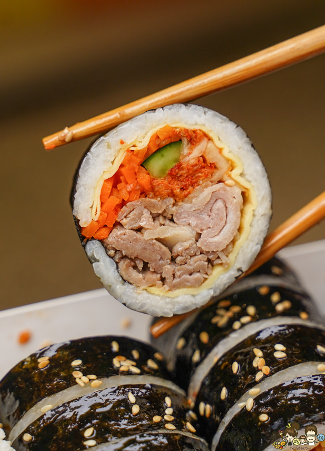 自然捲韓式飯捲專賣店 韓式紫菜飯捲 團購 好吃 推薦 排隊 正宗 韓國料理 韓式 韓式泡菜 麻藥捲 飯捲 好吃 上班族最愛