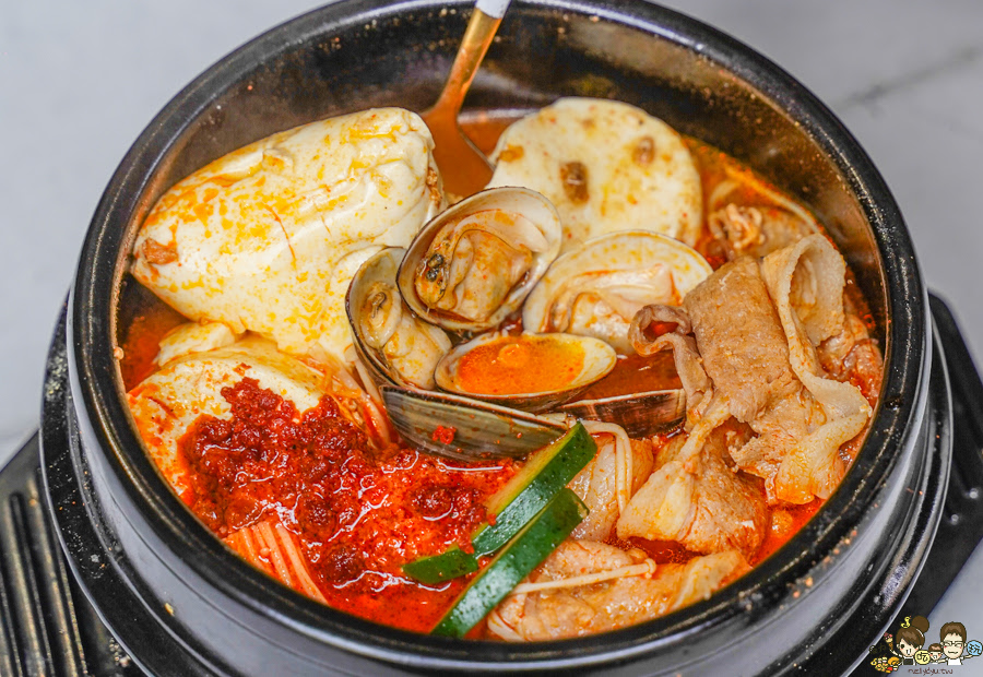 自然捲韓式飯捲專賣店 韓式紫菜飯捲 團購 好吃 推薦 排隊 正宗 韓國料理 韓式 韓式泡菜 麻藥捲 飯捲 好吃 上班族最愛