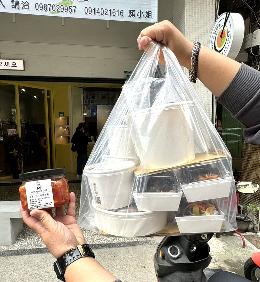 自然捲韓式飯捲專賣店 韓式紫菜飯捲 團購 好吃 推薦 排隊 正宗 韓國料理 韓式 韓式泡菜 麻藥捲 飯捲 好吃 上班族最愛