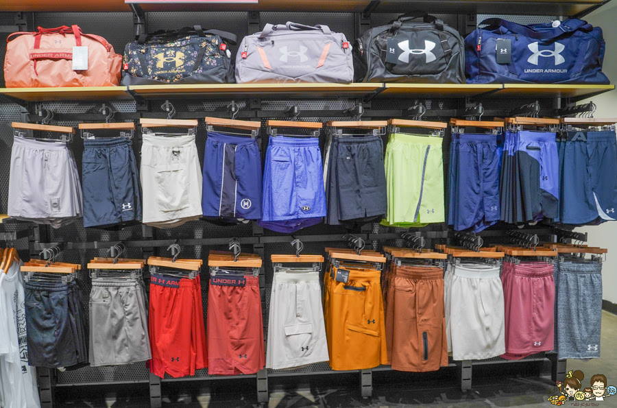 全館一折起 特賣 運動用品 球鞋 休閒 鞋子 跑鞋 休閒鞋 袋子 大品牌 Under Armour outlet 高雄 