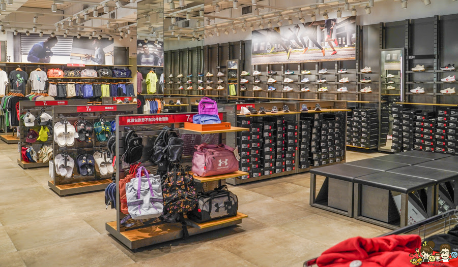 全館一折起 特賣 運動用品 球鞋 休閒 鞋子 跑鞋 休閒鞋 袋子 大品牌 Under Armour outlet 高雄 